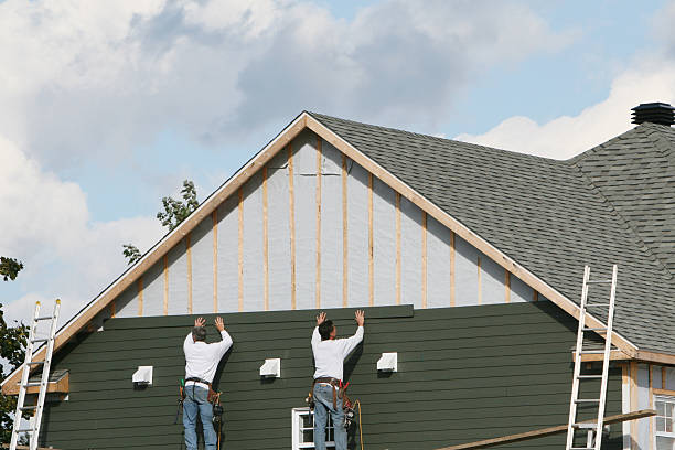 Professional Siding Repair technician working in Goshen, OH